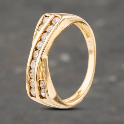 Second Hand 9ct Yellow Gold Cubic Zirconia Double Crossover Ring