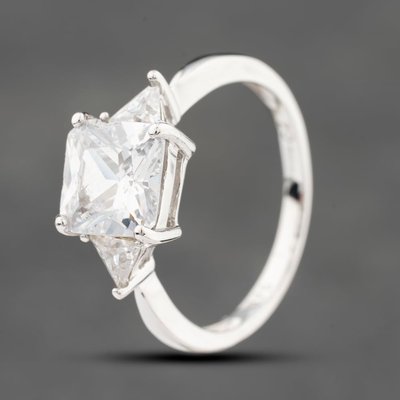 Second Hand 9ct White Gold Square & Triangle Cut Cubic Zirconia Three Stone Ring