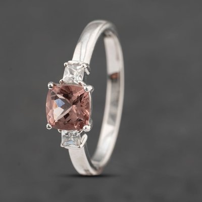 Second Hand 9ct White Gold Pink Quartz & Cubic Zirconia Three Stone Ring 41103481