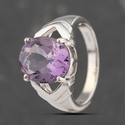 Second Hand 9ct White Gold Amethyst Large Oval Dress Ring 41103508