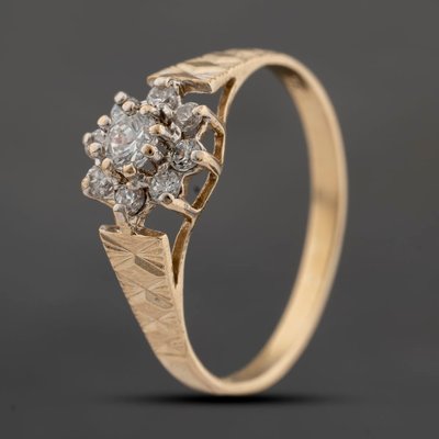 Second Hand 9ct Yellow Gold Cubic Zirconia Cluster Ring