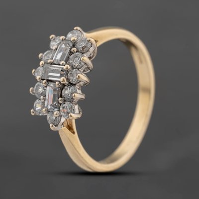 Second Hand 9ct Yellow Gold Cubic Zirconia Cluster Ring