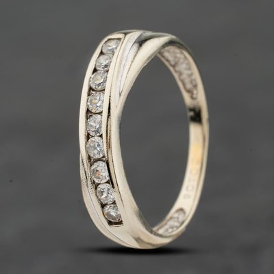 Second Hand 9ct White Gold Cubic Zirconia Crossover Half Eternity Ring