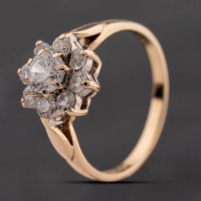 Second Hand 9ct Yellow Gold Cubic Zirconia Flower Cluster Ring 41104293