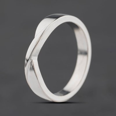Second Hand 9ct White Gold Twist Ring 41104617