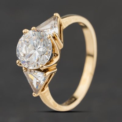 Second Hand 9ct Yellow Gold Cubic Zirconia Three Stone Ring 41104633
