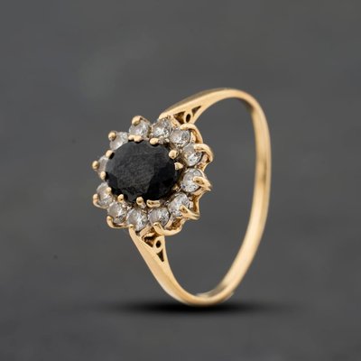Second Hand 9ct Yellow Gold Sapphire & Cubic Zirconia Oval Cluster Ring 41104726