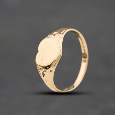 Second Hand 9ct Yellow Gold Heart Signet Ring 41104760