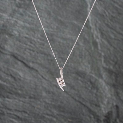 Second Hand 9ct White Gold Cubic Zirconia Pendant & 18 Inch Curb Chain