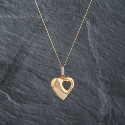 Second Hand 9ct Yellow Gold Double Heart Pendant & 18 Inch Curb Chain