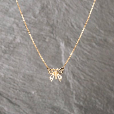 Second Hand 9ct Yellow Gold Butterfly Pendant & 14 Inch Box Chain