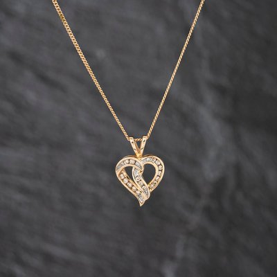 Second Hand 9ct Yellow Gold 0.25ct Diamond Set Openwork Pendant & 18 Inch Curb Chain 41143473