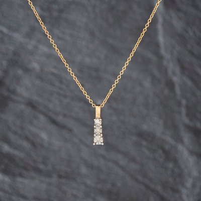Second Hand 9ct Yellow Gold 0.04ct Diamond Three Stone Pendant & 16 Inch Trace Chain 41143491