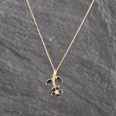 Second Hand 9ct Yellow Gold Sapphire & Diamond Flower Gemstone Pendant & 18 Inch Curb Chain 41143594