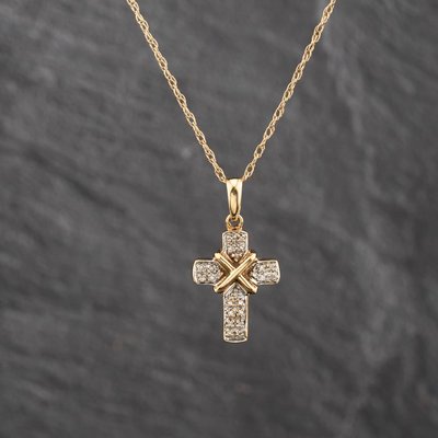 Second Hand 9ct Yellow Gold 0.12ct Diamond Set Cross Pendant & 18 Inch Prince Of Wales Chain 41143639