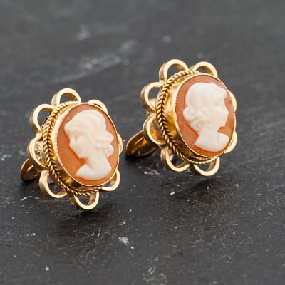 Second Hand 9ct Yellow Gold 13mm Cameo Stud Earrings