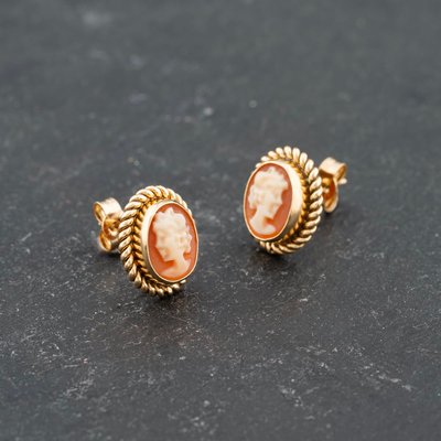 Second Hand 9ct Yellow Gold 12.4mm Cameo Oval Stud Earrings