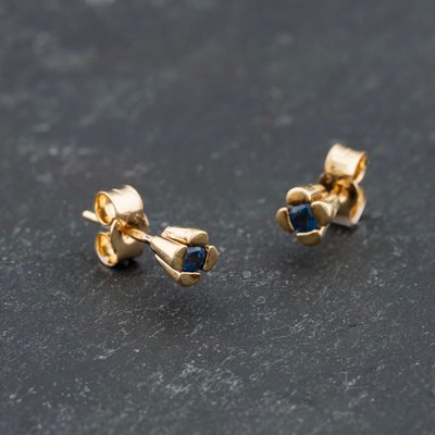 Second Hand Yellow Gold 4mm Sapphire Stud Earrings