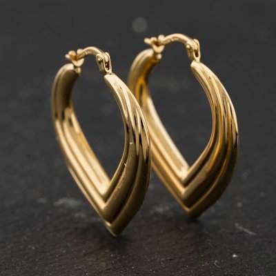 Second Hand 14ct Yellow Gold Ridged Heart Shape 30.2mm Creole Earrings 41174277