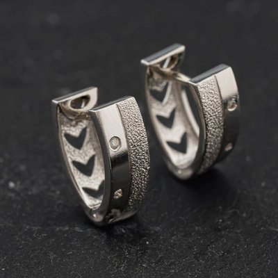Second Hand 9ct White Gold Diamond & Diamond Matt And Polished 15.2mm Hoop Earrings 41174298