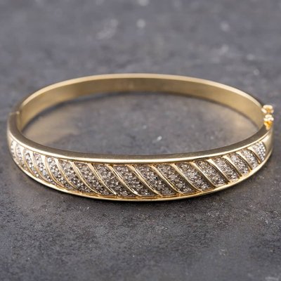 Second Hand 9ct Yellow Gold Diamond Graduating Standard Hinged Bangle 41211139