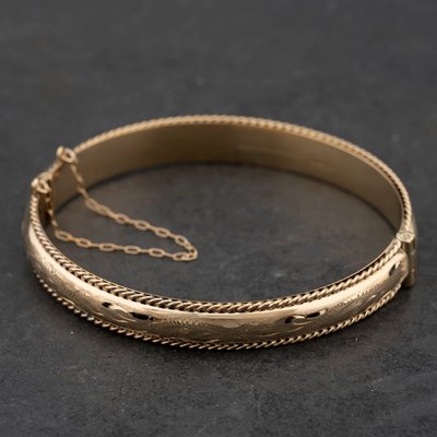 Second Hand Vintage 9ct Yellow Gold Hand Engraved Beaded Edge Small Hinged Bangle 41211429