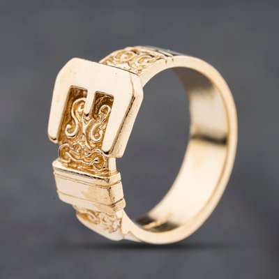 Second Hand 9ct Yellow Gold Buckle Signet Ring 41342386