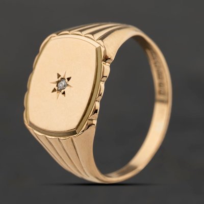 Second Hand Vintage 9ct Yellow Gold Diamond Cushion Shaped Signet Ring 41342442