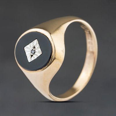 Second Hand Vintage 9ct Yellow Gold Onyx & Diamond Oval Signet Ring 41342512