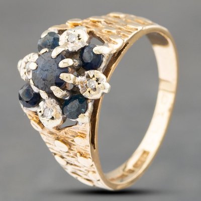 Second Hand Vintage 9ct Yellow Gold Sapphire & Diamond Patterned Shoulders Cluster Ring