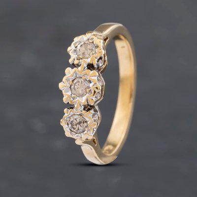 Second Hand 9ct Yellow Gold Brilliant Cut Diamond Three Stone Ring