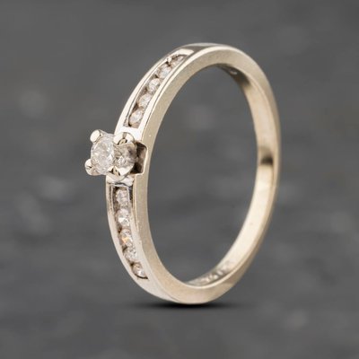 Second Hand 9ct White Gold Diamond Shoulder Set Solitaire Ring