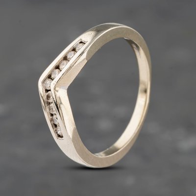 Second Hand 9ct White Gold 0.15ct Diamond Half Wishbone Ring