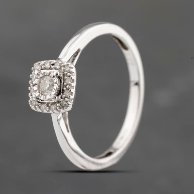 Second Hand 9ct White Gold 0.10ct Brilliant Cut Diamond Cluster Ring
