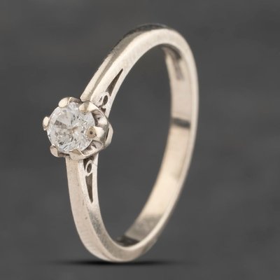 Second Hand 9ct White Gold 0.25ct Diamond Solitaire Ring