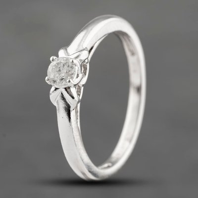 Second Hand 9ct White Gold 0.20ct Brilliant Cut Diamond Round Solitaire Ring 41383558