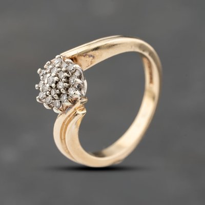 Second Hand 9ct Yellow Gold 0.12ct Brilliant Cut Diamond Cluster Ring