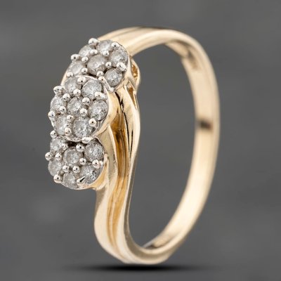 Second Hand 9ct Yellow Gold 0.40ct Brilliant Cut Diamond Triple Flower Cluster Ring 41383794