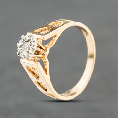 Second Hand 9ct Yellow Gold 0.03ct Diamond Heart Shoulders Solitaire Ring