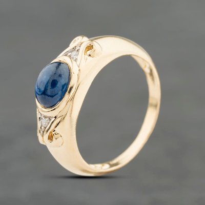 Second Hand 9ct Yellow Gold Sapphire & 0.01ct Brilliant Cut Diamond Oval Cluster Ring 41384116