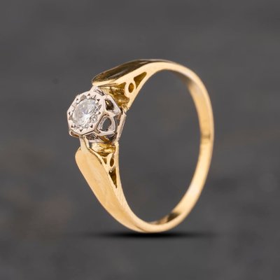 Second Hand Vintage Yellow Gold Diamond Solitaire Ring 41384380