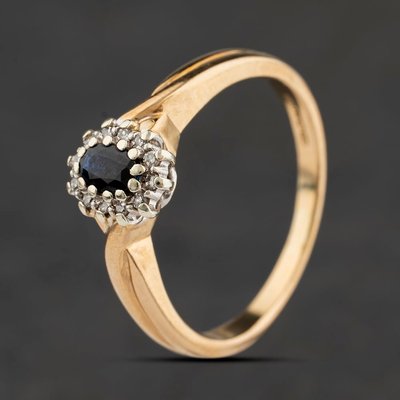 Second Hand 9ct Yellow Gold Sapphire & 0.10ct Diamond Oval Cluster Ring 41384677