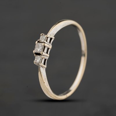 Second Hand 9ct White Gold Princess Cut Diamond Three Stone Ring 41384726