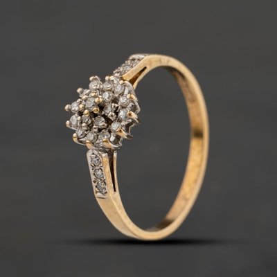 Second Hand 9ct Yellow Gold Diamond Round Cluster Ring 41384732