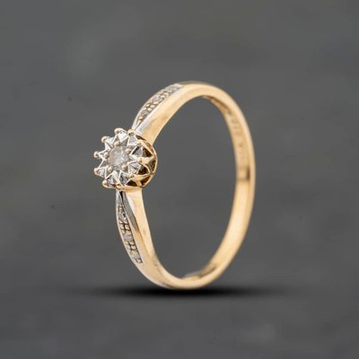 Second Hand 9ct Yellow Gold 0.10ct Brilliant Cut Diamond Shoulder Set Solitaire Ring 41384832