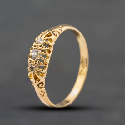Second Hand Antique 18ct Yellow Gold Diamond Boat Three Stone Ring 41384865