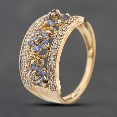 Second Hand 9ct Yellow Gold Tanzanite & 0.10ct Diamond Triple Flower Cluster Ring 41384892
