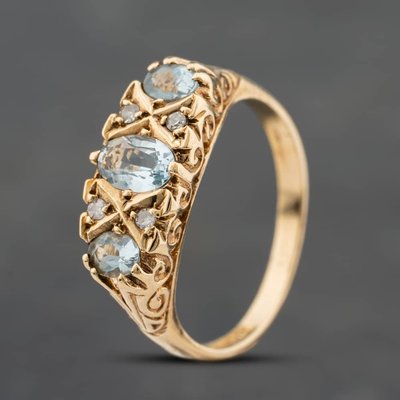 Second Hand Vintage 9ct Yellow Gold Aquamarine & 0.04ct Diamond Seven Stone Ring 41384907