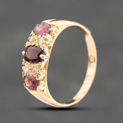 Second Hand Antique 18ct Yellow Gold Amethyst & Diamond Dress Ring 41481592