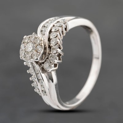 Second Hand 9ct White Gold Diamond Cluster Ring 41481750